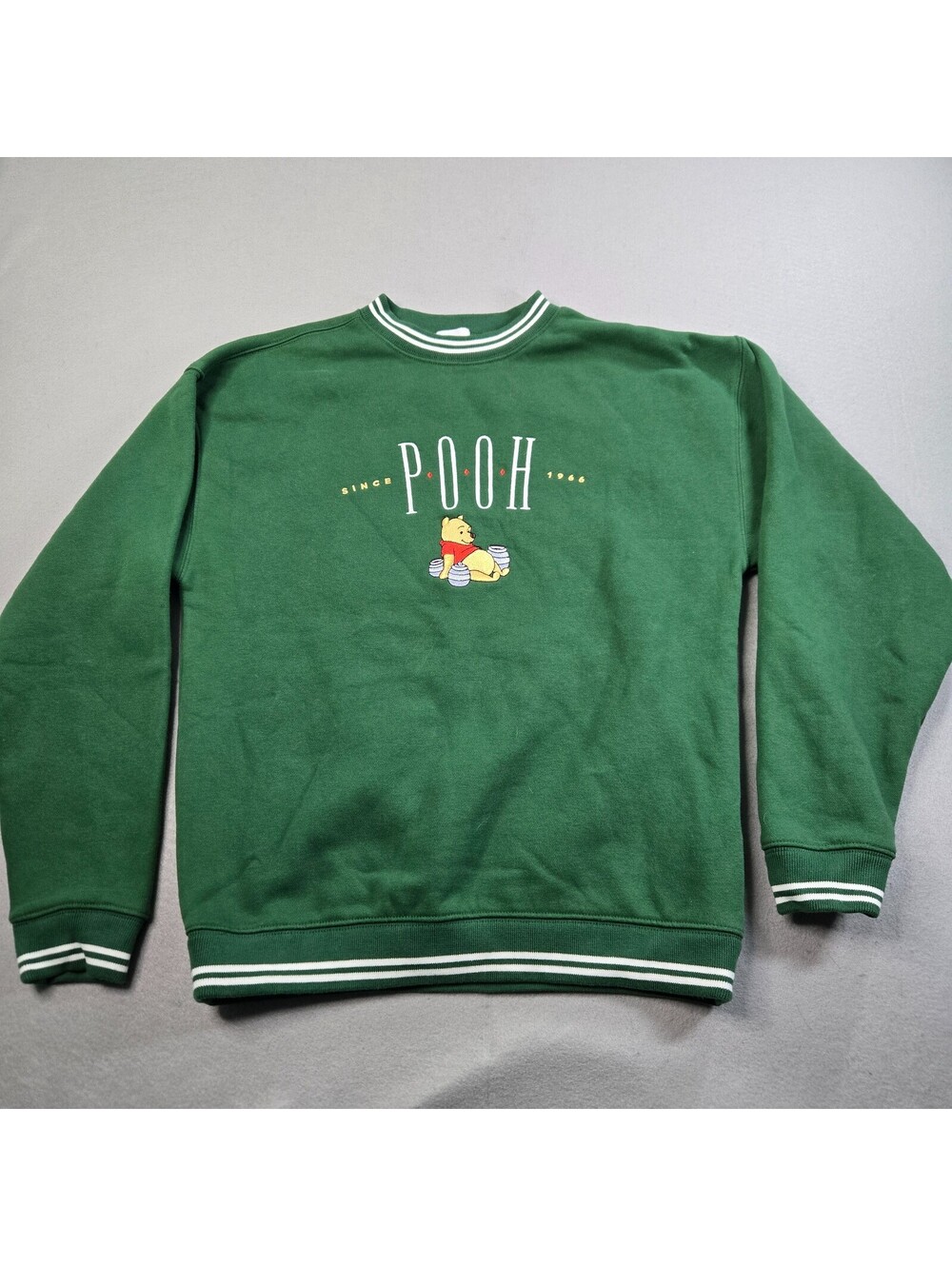Disney Retro Winnie the Pooh Pullover Crewneck Sweatshirt Adult Sz S Rare Green